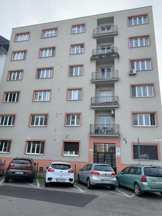 Apartmany Братислава Экстерьер фото